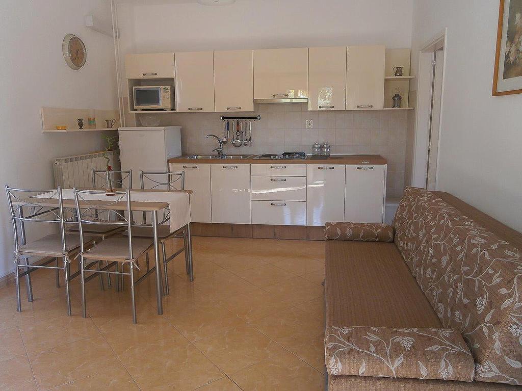 Apartments Nela Porec Bagian luar foto